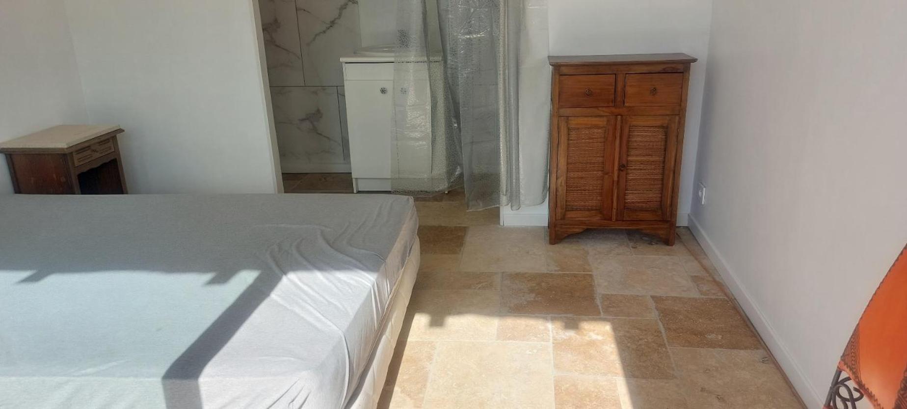 Chambre Lesparre-Médoc Extérieur photo